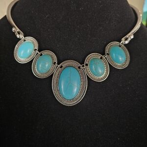 NWT Turquoise Statement Necklace & Earrings Silver Western Style